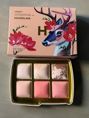 Hourglass Ambient Lighting Edit Unlocked Palette — Deer